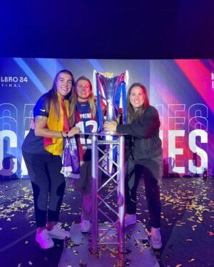 Patri Guijarro Instagram - ¡QUÉ LOCURA! 🤩
Fue increíble todo lo que vivimos el sábado. 
Gracias a todos los culers, sin duda fue un día inolvidable. 

SOMOS CAMPEONAS DE TODO 🏆💙❤️
