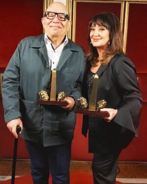 Patricia Echegoyen Instagram - Que noche increíble! Ganar el premio ACE a la mejor Actriz/Actor de reparto en Drama y/o comedia por @inmadurosteatro ! 

Gracias por el reconocimiento...y el cariño...de todos...y cada uno ..de tantos  compañeros...me sentí muy querida..muy Feliz...Gracias...♥️.@elchuecosuar @jessabouchain @fermetilli @pandolficarlaok @inmadurosteatro @elnacionalsancorseguros @edgardoarieljr @dayubm @pablocodevilla @nacholaviaguerre 😘🙋♥️