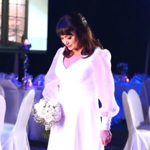 Patricia Echegoyen Instagram - Hoy se cumple un año...de ese día tan maravilloso que...después de solo 24 años..👏👏👏.decidimos casarnos!!!Estoy muy emocionada .por todo..por nuestra historia... .por la hermosa familia que formamos...y porque te volvería a elegir..una y mil veces ..TE AMO..@rodrihindu ...nada podría haber hecho  NADA sin vos...y a @lulu_pardoo..que decir.?.. Sos  LO MAS...el fruto de este AMOR♥️♥️♥️!♥️♥️♥️