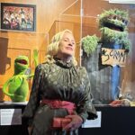Patricia Arquette Instagram - Scram. I love you Oscar the grouch. #SesameStreet for life. I was on it once and the word of the day was #Metamorphosis