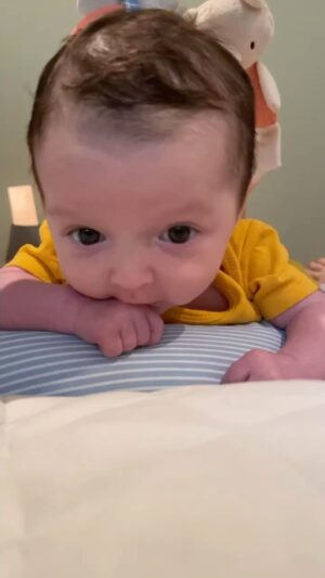 Patricia De Leon Instagram - Together Again @julienbchester ♥️
. 

.

.

.

#bebes #babiesofinstagram #amordemama #reelsinstagram #bebefeliz #mybaby #babyboy #julienchester #bebelindo #baby 

.