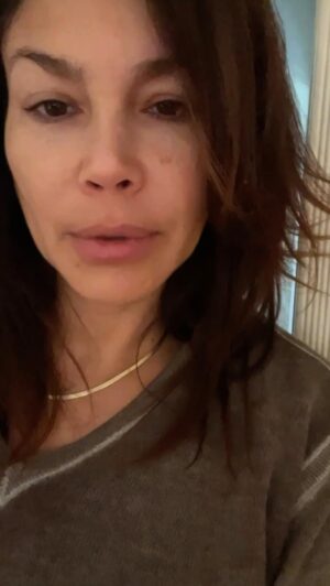 Patricia De Leon Instagram - Omg.. im freaking out, I guess? Ive never been a procrastinator but I dont even know where to start with this room. Or what should I be even be worried about to get first … 😰 and of course im praying  the baby doesn’t come earlier. 😓 porq ahí si va a haber chaos… 😱
#babyontheway #nurserychaos