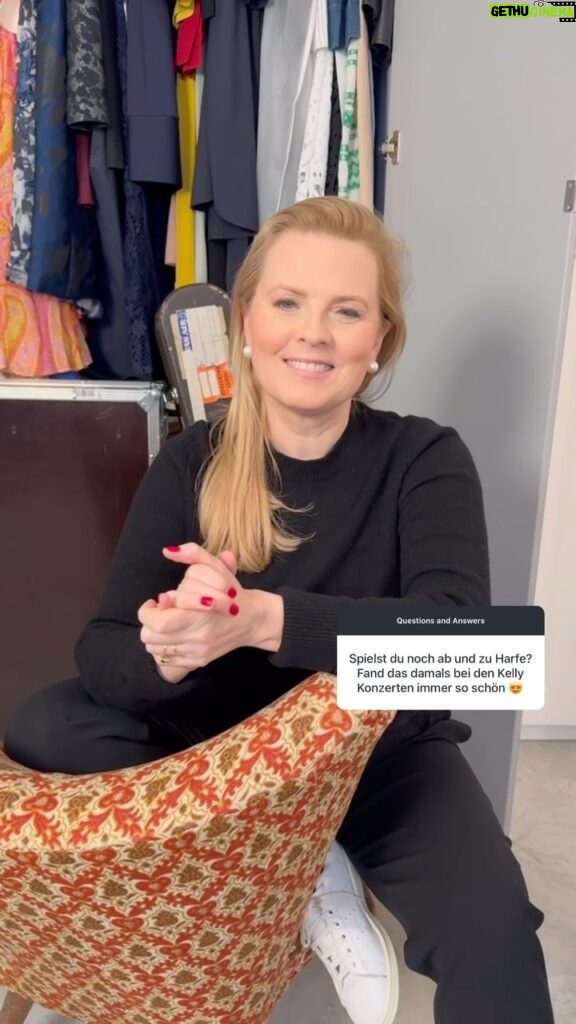 Patricia Kelly Instagram - Questions & Answers ⁉️ Eine weitere Frage, die mir eigentlich bei jedem Q&A gestellt wird: Spielst du noch Harfe? Hier ist meine Antwort 😊 #question #answer #qanda #family #harfe #harp #patriciakelly #kellyfamily #thekellyfamily