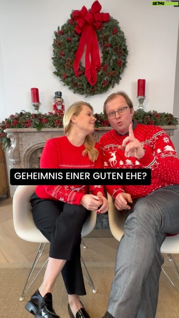 Patricia Kelly Instagram - Christmas Family Q&A ⁉️🎄♥️👨‍👩‍👦‍👦 DAS Geheimnis einer guten Ehe... 😂 @denis.sawinkin.official ♥️ #family #christmas #ehe #marriage #questionandanswer #qa #familie #love #liebe #patriciakelly #kellyfamily #thekellyfamily