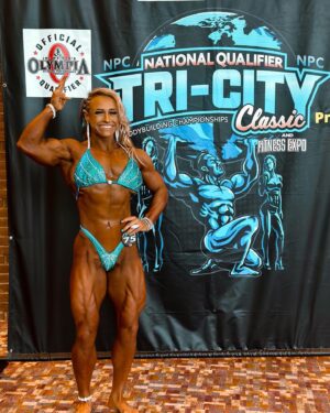 Patricia Parker Instagram - I FREAKING MADE IT. 

Finals here in five hours, then I’ll have OFFICIALLY made it through my first bodybuilding competition prep and show. 

Longer post coming when I can think straighter.