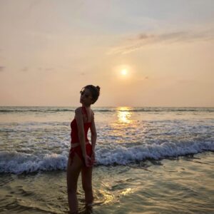 Patteera Sarutipongpokin Instagram - พังงาเพียงสี่วัน ผิวแทนขึ้นไปเลยสี่เดือน 🥵☀️🏖️
ทะเลหน้าร้อน เราขาดกัน!