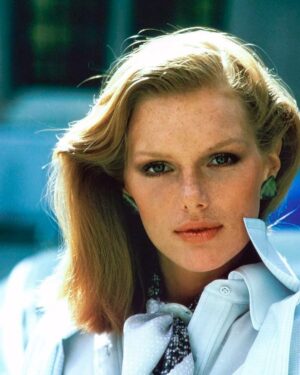 Patti Hansen Instagram - @arthurelgort is the kindest and most thoughtful photographer. He has gifted many of us with his work throughout the years. I am so grateful to be his friend and of course be photographed by him. We have worked so much together and there are too many stories to tell , but this girl meeting him at 16 was life changing. Our walls are filled with your work and they bring back great memories. 
I love you @arthurelgort . 
Happy birthday!
I look forward to our next job😘
