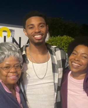 Paula Jai Parker Instagram - I’m back at it yall, this time with our sexy ass boy @thejakechoi.officialpage in #TheLateNightCreep with the international diva @tyramskitthughes (pull up looking like my sister put a wig on & played my momma😆) #OnlyInHollywood 😉 and introducing one of #OaklandsOwn @theonlylewisbelt 💖 #thankyouthankyouthankyou @jamaldedeaux and the beautiful & #bossy (boss lady☺️) @sinful.haze #SeeUAtTheMovies🍿