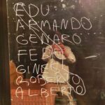 Paula Malia Instagram - Cada día tengo la gran suerte de mearme de la risa con toda esta gente encima y abajo del escenario. “La importancia de llamarse ernesto” hasta el 19 de febrero en el @teatroespanol_madrid