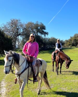 Paula Patton Instagram - Stop horsing around and zip into spring💫💐🪷