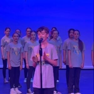 Paula Patton Instagram - Julian lifting me up at his last concert of the school year! Hope you all are having a wonderful weekend! ✨💫🌈💛
