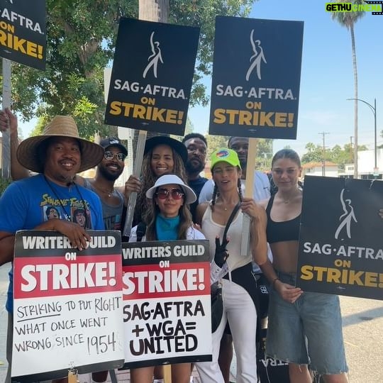Paula Patton Instagram - "Alone we can do so little; together we can do so much.” -Helen Keller ❤️ 💪🏽 ✨ #wgastrong #writerstrike #sagsftra #sagaftrastrong #standinsolidarityLA