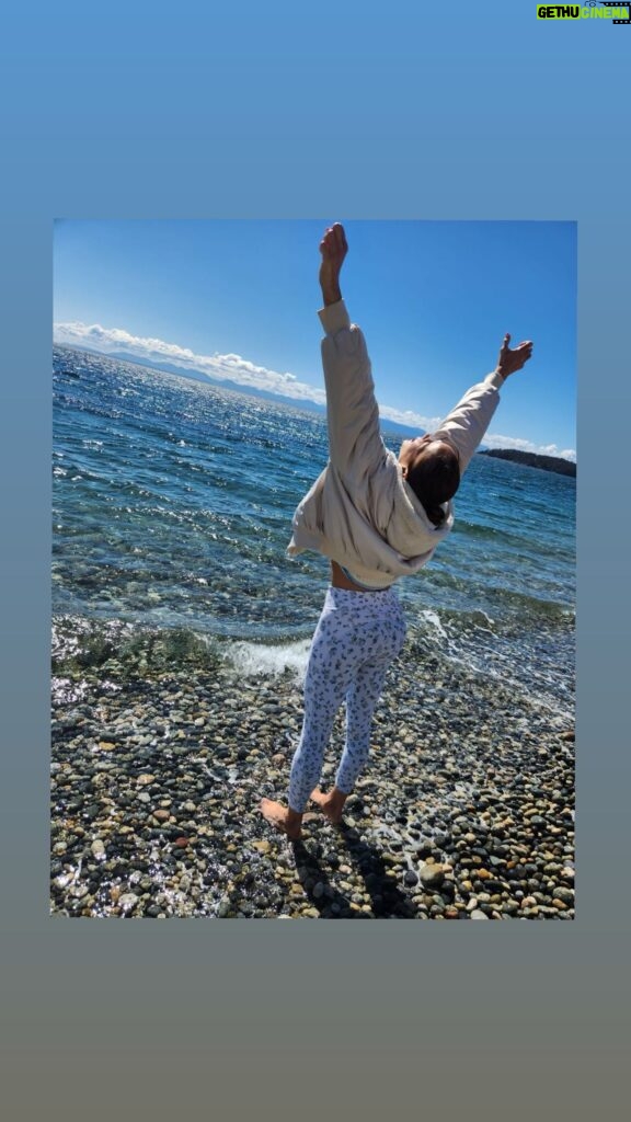 Paula Patton Instagram - A Day Off in Gibsons, BC ☀️🌊🕊️🌈❤️