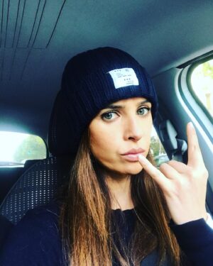 Paula Prendes Instagram - Qué tal arranca la #Navidad, sobrevivís?🤟🏽Yo sí!! 😎