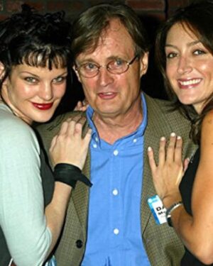 Pauley Perrette Instagram - Oh David.
What a life.
What a legend.
What a journey.
And your legacy
Will always be
The love you have for your family. 
Love to Katherine and the kids and the grandkids, 
your absolutely very favorite things.

Swipe to see us through the years
pretty much in order
starting with my favorite pic of me, David and @sashaalexander 

And ending with a message from me and David to you all
#DavidMcCallum
