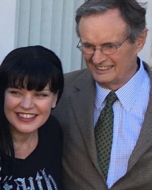 Pauley Perrette Instagram - Oh David.
What a life.
What a legend.
What a journey.
And your legacy
Will always be
The love you have for your family. 
Love to Katherine and the kids and the grandkids, 
your absolutely very favorite things.

Swipe to see us through the years
pretty much in order
starting with my favorite pic of me, David and @sashaalexander 

And ending with a message from me and David to you all
#DavidMcCallum