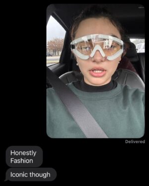 Paulina Chávez Instagram - I GOT LASIK & NOW I HAVE 20/20 VISION 

i’ve been wearing glasses for 15 years & contacts for 10, never thought I’d get lasik because I was scared of everything & anything going near my eye. @parkhurstnuvision made it such an easy & comfortable experience, I was jamming out to Hamilton the whole 10 mins of the procedure hehee

thank you to everyone at Parkhurst Nuvision, I’m beyond happy with my new eyes <33 
•
•
•
#parkhurstnuvision #lasiksa