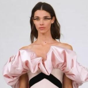 Pauline Hoarau Instagram - Little recap from Couture shows
