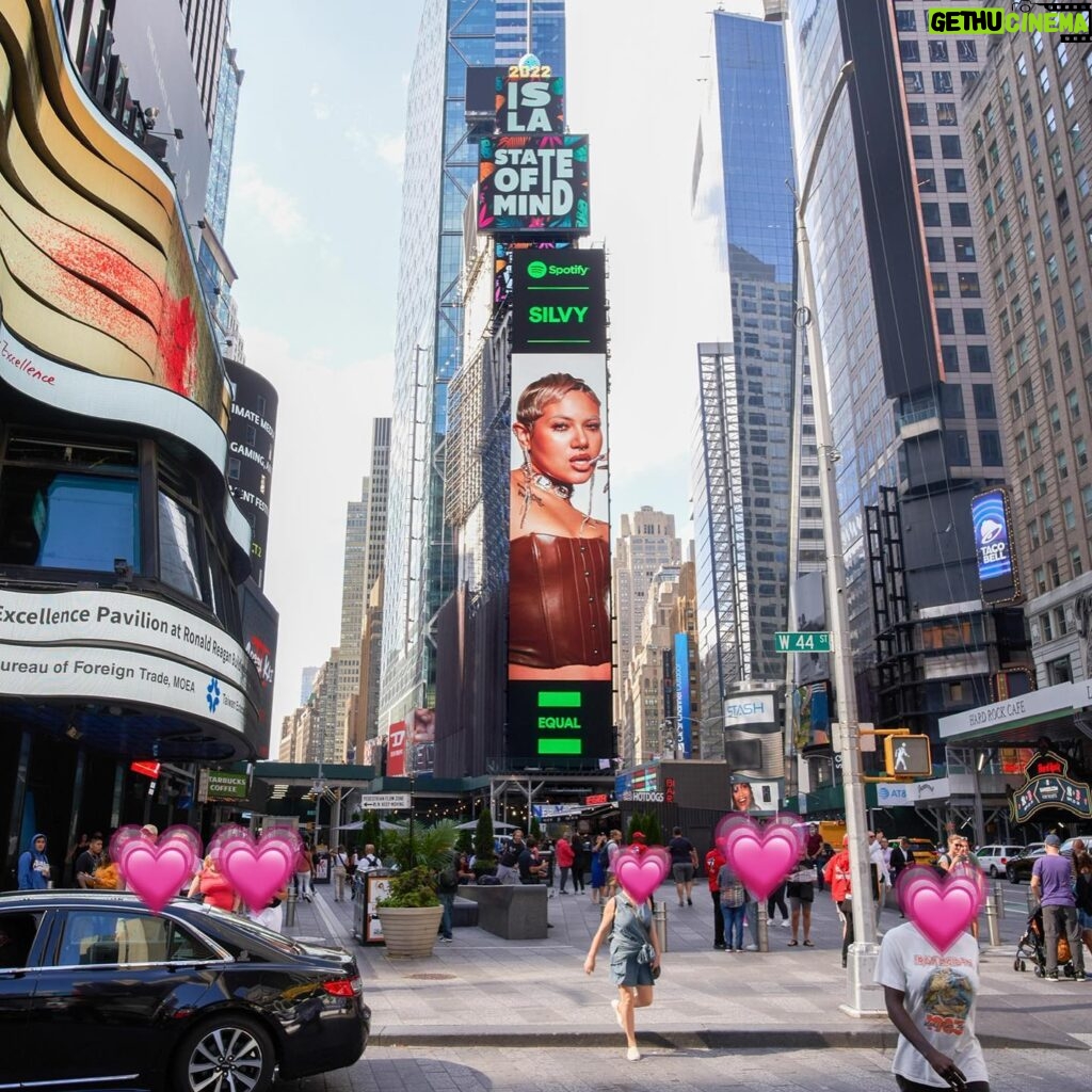 Pavida Moriggi Instagram - Made it to be Thailand’s EQUAL Ambassador of the Month 😭✨ and my face is in New York’s Times Square! Such an honor to be part of Equal Campaign where everyone is equal and has the opportunity to represent themselves as who they are. My name is SILVY, I’m from Thailand. Big. Queer. And Proud. Love, and big thanks to my team and @spotifyth @spotify @spotifyasia 💓 Also check out the “equal playlists” where u can listen to women from all over the world<3 มาไกลมากเลยวันนี้ ดีใจจัง