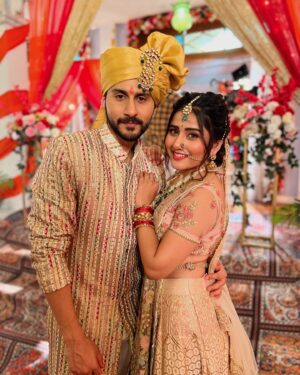 Payal Gupta Instagram - some wedding photoshoot ideas 😂
One year of meet season3 
.
.
.
.
#meet #pankhuri #zeetv #photoshoot #shadiseason #weddingphotography #photoshootideas #payalgupta #guptainji