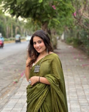 Payal Gupta Instagram - 💚💚💚
Saree- @tamairafashion 
Jwellery- @vaamika_jewels 
Stylist- @yourstylistforever 
Pc- @ankitapahadiofficial ❤️
.
.
.
#saree #oxidisedjewellery #payalgupta #guptainji #sareeseason #sareefashion #sareecollection