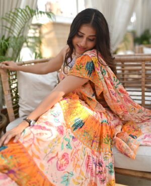 Payal Gupta Instagram - Sunshine soul 🌻🌞
Photography- @shuttercounts8 
Stylist- @yourstylistforever 
.
.
.
.
#sunkissed #photography #instalike #instafashion #instalove #outfit #attire #o#ootd #fashionstyle #poses #picturebook #guptainji #payalgupta