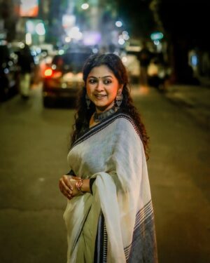 Payel De Instagram - Simplicity 🤍❤️

📷 - @argha_giri 
🔗 - @rudrakshprnads 

#photooftheday #photoshoot #portraits #portrait_mood #explorepage #explore_calcutta #foryou #actorslife #follow #kolkataphotography #instadaily #instagram