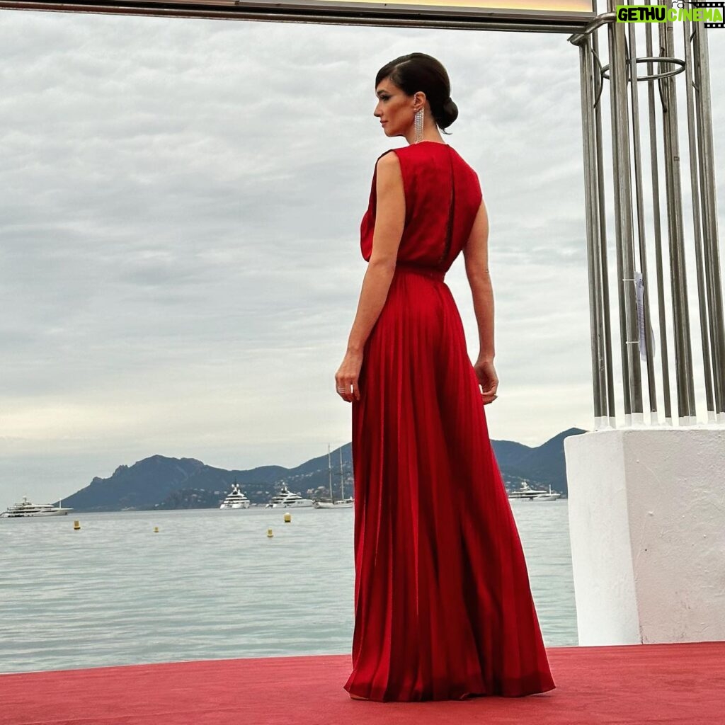 Paz Vega Instagram - Red passion was my color this year in Cannes @campari_spain @Campariofficial @bulululife #CampariCinema #Cannes2023 #enjoyresponsibly #RedPassion