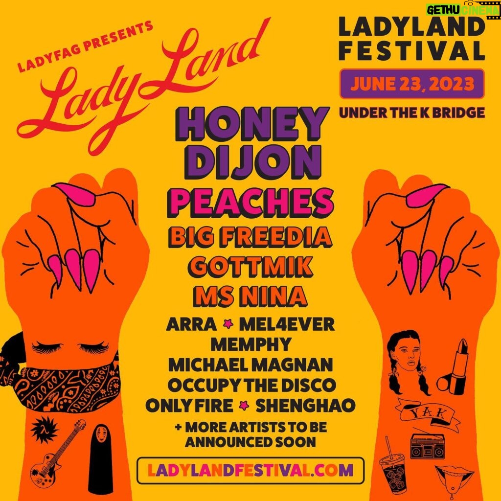 Peaches Instagram - 🚨Maaaaajor news! I cannot wait to celebrate NYC Pride at @ladylandfestival! 🌈🏳️‍⚧️🙌🗽 Presale starts today at 4pm. Public on sale tomorrow at 12pm ET 🎟️ ladylandfestival.com #pride #nycpride #nycpride2023 #ladylandfestival #peachesnisker #teachesofpeaches