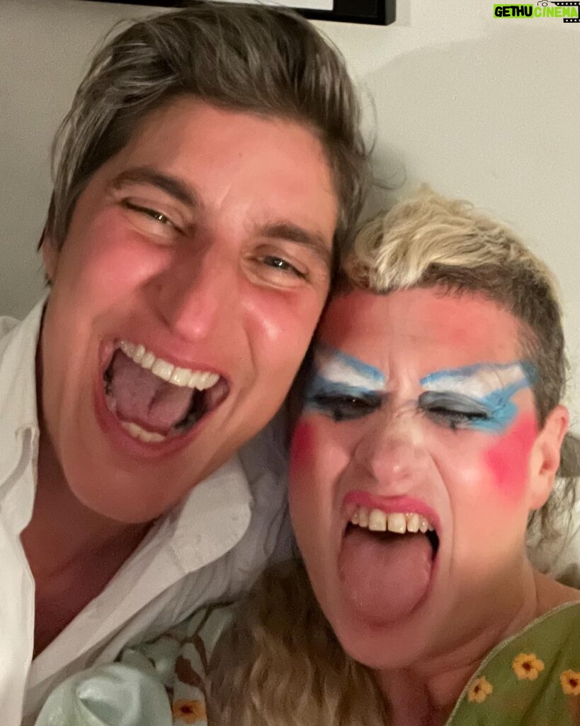 Peaches Instagram - I saw you a month ago Backstage at Troxy You said I’m a lucky fuck I am at peace with what’s about to happen I have no regrets A Lucky Fucking Fuck! Friend Unstoppable pure fire Forever Inspirational. I raise my margarita to your legacy! Thank you Love you forever Jess!