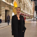 Pelageya Khanova Instagram - Вчера, перед выступлением для работников образования. Какая же Москва красивая!😍🔥 #пелагея #москвалучшийгородземли #скоровшколу #безфотошопа #безфильтров