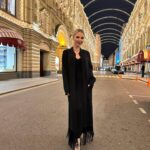 Pelageya Khanova Instagram - Вчера, перед выступлением для работников образования. Какая же Москва красивая!😍🔥 #пелагея #москвалучшийгородземли #скоровшколу #безфотошопа #безфильтров