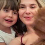 Pelageya Khanova Instagram - По-домашнему😜 👸Тася, Поля, Феня (по паспорту Voice 😆) Листайте🦋 #пелагея #таськинамать #voice #безфотошопа #безфильтра #безфильтров #подомашнему #мамасдочкой #мамасдочей