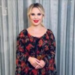 Pelageya Khanova Instagram - 🇷🇸 На београдском Тргу Републике ће 4. јуна у 20.00 наступити главна звезда руске народне музике – певачица Пелагеја 🇷🇺 4 июня в 20:00 на белградской площади Республики выступит главная звезда отечественной фолк-сцены – певица Пелагея! #пелагея #группапелагея #сербия #белград