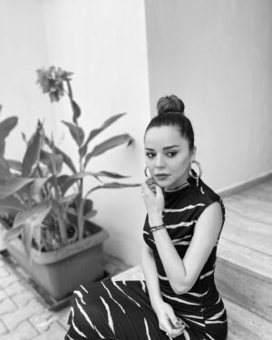 Pelin Ermiş Instagram - Beni bu güzel havalar mahvetti 🌬