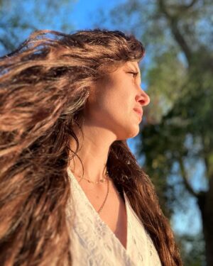 Pelin Orhuner Instagram - Sun oh my dearest bestie. 🫠☀️🌻🤟🏻