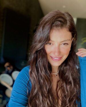 Pelin Orhuner Instagram - Sabahları uyanır uyanmaz yüzüm böyledir😜.