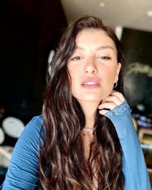 Pelin Orhuner Instagram - Sabahları uyanır uyanmaz yüzüm böyledir😜.