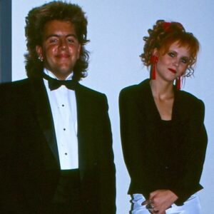 Pénélope McQuade Instagram - Hommage à tous ceux et toutes celles qui se seraient trouvé.es vraiment hot à leur bal. 
Mais surtout, FÉLICITATIONS de graduer, c’était pas facile tout ça !