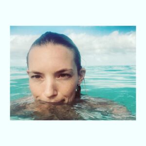 Perdita Weeks Instagram - Having absorbed all the goodness of the Pacific through the magic of osmosis, this waterlogged hobbit returns to her natural habitat. Hawaii, it’s been real. 
Blighty I am coming for ya.