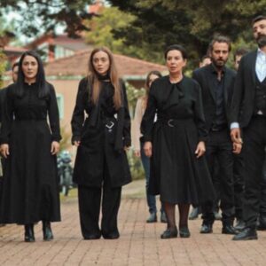 Perihan Savaş Instagram - Bu gece veda gecesi ÇUKUR #sondans 🙌💖🙋‍♀️ @showtv  @ayyapim  @cukurdizi