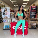 Perla Montemayor Instagram - Poco a poco cumpliendo el sueño ! @perlamont_supps NOW AVAILABLE AT @gnclivewell LAREDO !