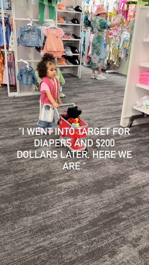 Perla Montemayor Instagram - It was actually more than that 🤦🏾‍♀️…. Y olvide los pañales. @target #target #targetfinds #targetstyle