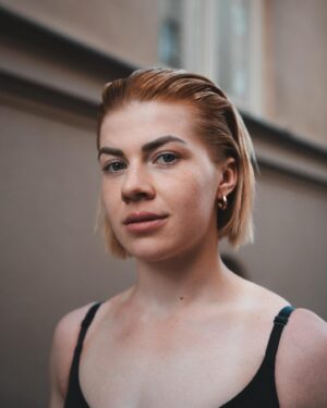 Pernilla Böckerman Instagram - Backslick ja no-makeup 🌸 Kesän lempi look 🧡