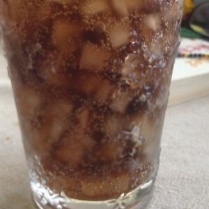 Perrey Reeves Instagram - It’s over 100 degrees here. #mexicancoke #tinybubbles @aaronfoxtennis