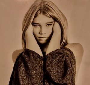 Peta Wilson Instagram - 17. Sydney test shoot  somewhere. I think those eyebrows were Robbie snow I think.  Cant remember  Boy does life fly. I feel so young , It’s weird to be half century. #petawilson