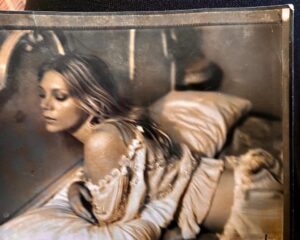 Peta Wilson Instagram - Nota shoot  CHELSEA hotel c1999