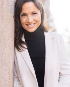 Actress Petra Mede HD Instagram Photos and Wallpapers March 2022