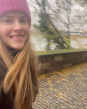 Petra Nesvačilová Instagram - Náš čas 🙏❤️🙏 drahé tety a já & mamka #familytime❤️ #switzerland 🎄🎁🌲✨🏔️✈️