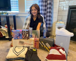 Peyton Evans Instagram - Merry Christmas everyone! Hope you have what you asked for under the tree.